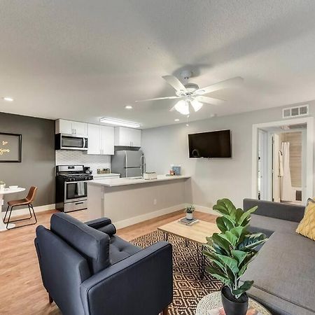 Apartamento Hello Gorgeous Flat Near Downtown! Dallas Exterior foto