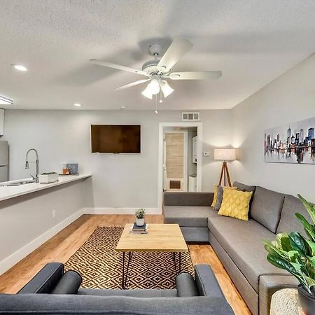 Apartamento Hello Gorgeous Flat Near Downtown! Dallas Exterior foto