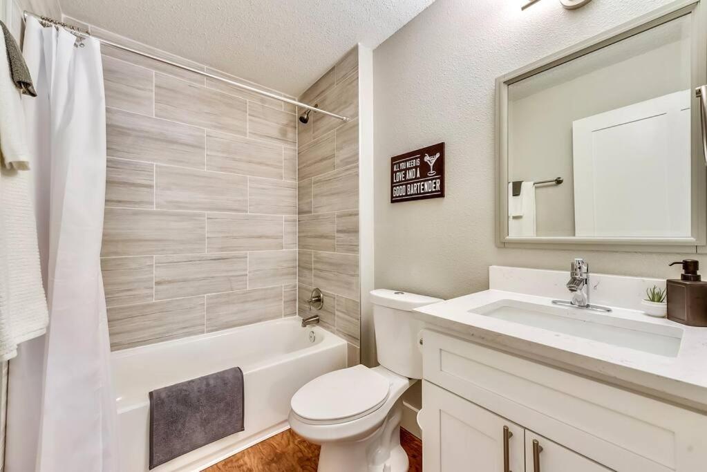 Apartamento Hello Gorgeous Flat Near Downtown! Dallas Exterior foto