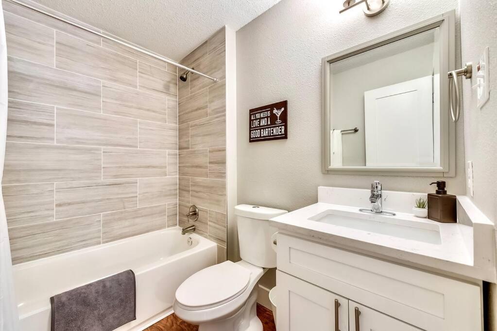 Apartamento Hello Gorgeous Flat Near Downtown! Dallas Exterior foto